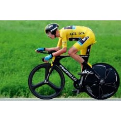 Chris Froome signe avec une équipe continentale portugaise